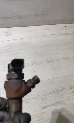 Audi TT TTS Mk2 Fuel injector 03L130277J