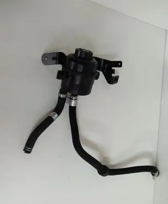 Maserati Ghibli Power steering fluid tank/reservoir 670004283