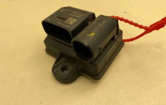 Mercedes-Benz C W204 Glow plug pre-heat relay A6519000900 11077004061