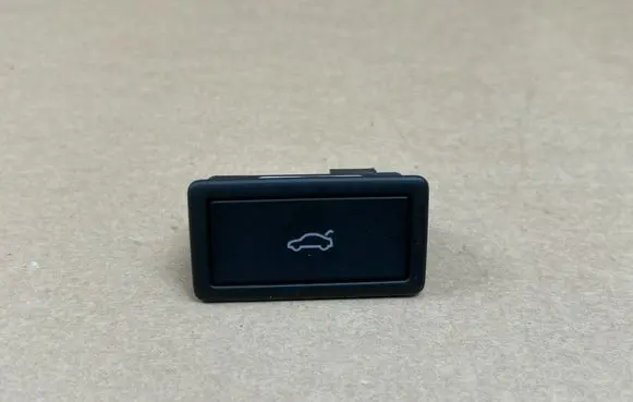 Volkswagen ID.4 Tailgate/boot open switch button 571959831
