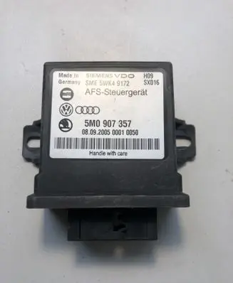 Volkswagen Touran I Light module LCM 5M0907357 SME5WK49172