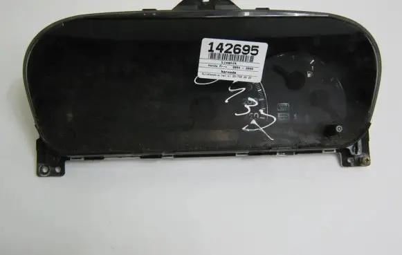 Honda FR-V Speedometer (instrument cluster)