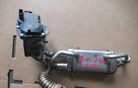 Mercedes-Benz B W246 W242 EGR valve cooler 147358238R