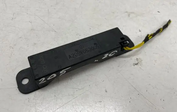 Mercedes-Benz C W205 Keyless (KESSY) go control unit/module A2059053005