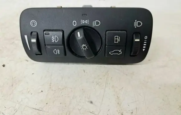 Volvo V70 Light switch 30739415