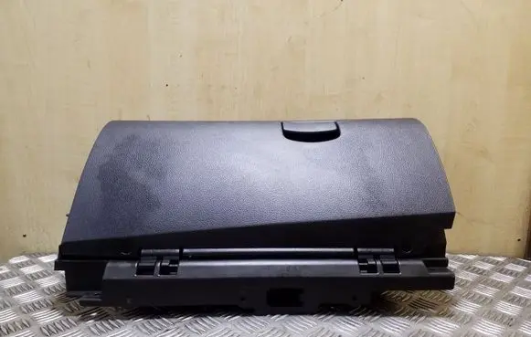 Subaru Outback Glove box set 66208AJ000