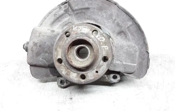 Volvo V70 Front wheel hub spindle knuckle 9461944