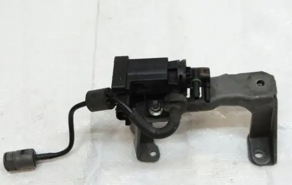 Peugeot 308 Turbo solenoid valve 9807396180