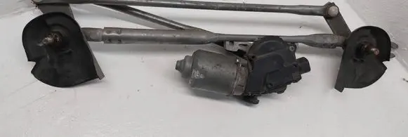 Mitsubishi Outlander Front wiper linkage and motor 1593003471