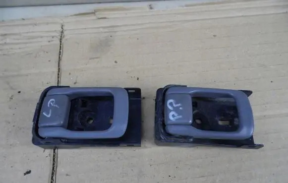 Nissan Serena Rear door interior handle