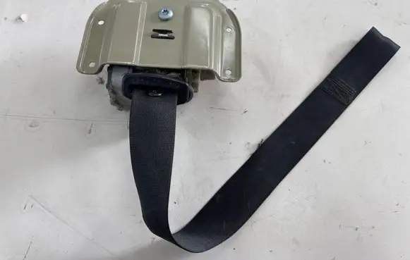 Mercedes-Benz CLK A209 C209 Front seatbelt 2098601985