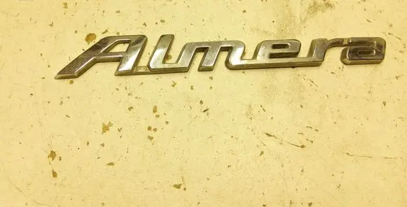 Nissan Almera Manufacturers badge/model letters 