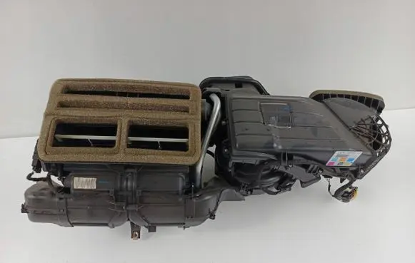 Ford Mustang VI Interior heater climate box assembly FR3B-19B555-CJ