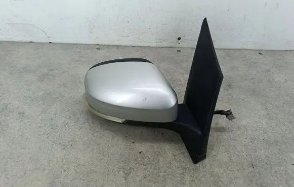 Ford Focus Front door electric wing mirror 212836368