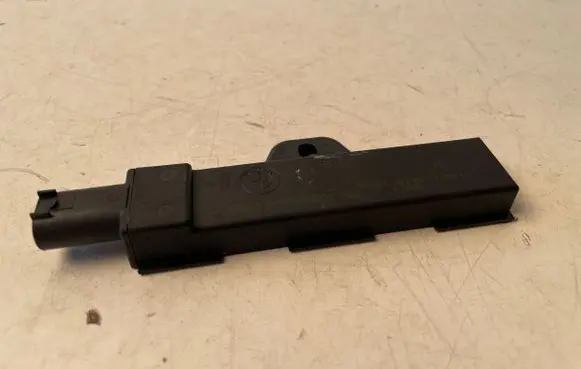BMW 3 F30 F35 F31 Keyless system antenna 9220831