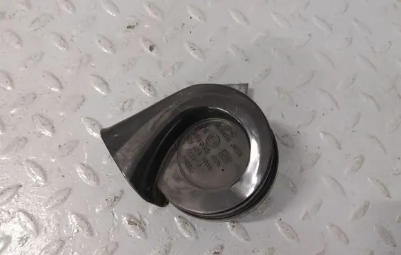 Nissan Murano Z51 Horn signal 256101AA0A