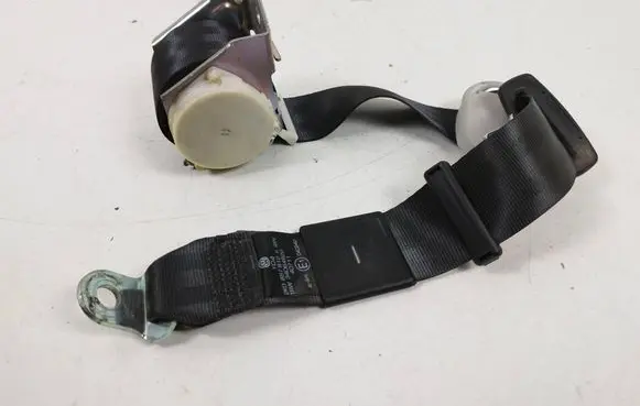 Volkswagen Caddy Rear seatbelt 2K0857812F 34064922 40711