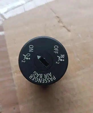 Multifunctional control switch/knob
