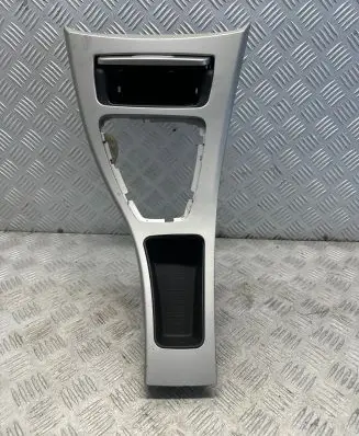 BMW 3 E90 E91 Dashboard glove box trim 7132376