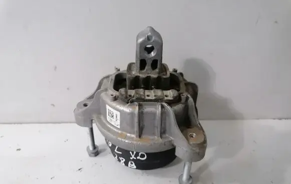 BMW 5 F10 F11 Engine mount bracket 6794471