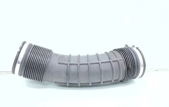 Volvo S80 Air intake hose/pipe 6898050