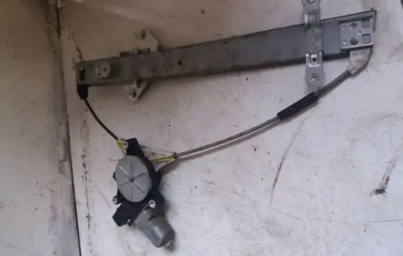 Honda FR-V Rear door window regulator with motor 509230