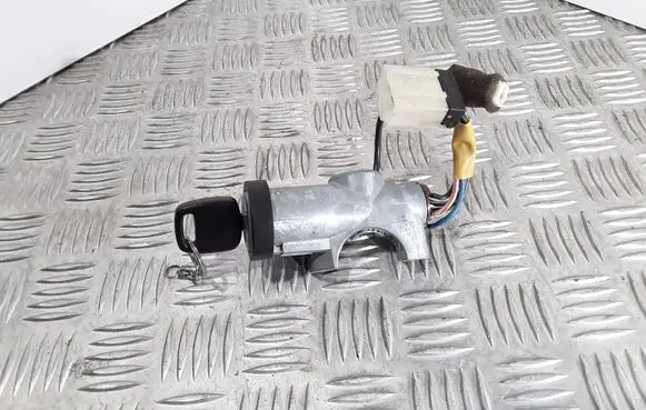 Nissan Almera Ignition lock