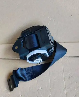 BMW 2 F74 F78 Rear seatbelt 5B3E9B3