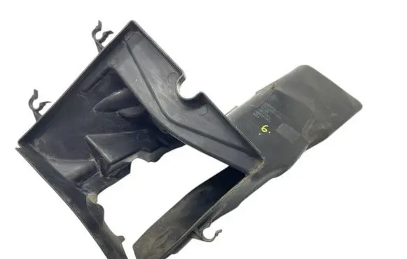 Audi A4 S4 B7 8E 8H Intercooler air channel guide 8E0117335L