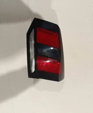 Peugeot 5008 II Rear/tail lights 9811027780