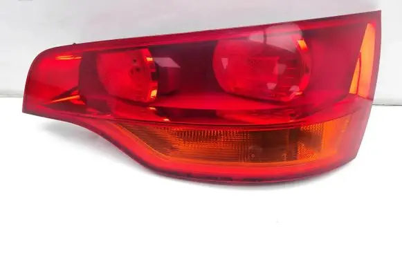 Audi Q7 4L Rear/tail lights 4L0945094