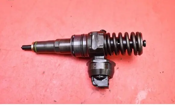 Fuel injector