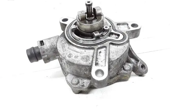 Volvo S80 Vacuum pump 31219463