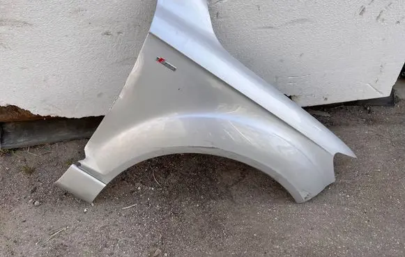Audi Q7 4L Fender