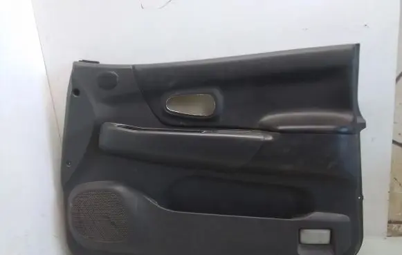 Mitsubishi Pajero Sport I Front door card panel trim