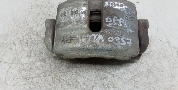 Volkswagen Jetta V Front brake caliper 582