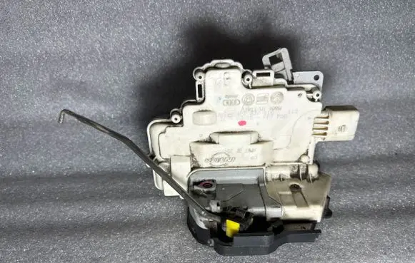Audi A6 S6 C6 4F Front door lock 4F1837016