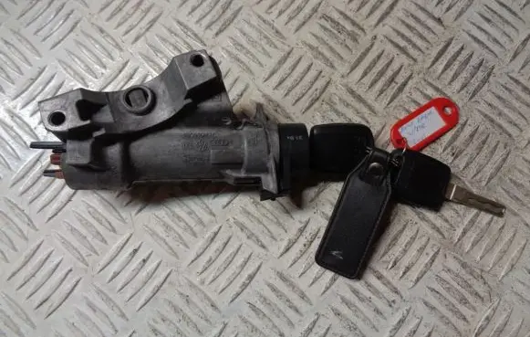 Skoda Fabia Mk2 (5J) Ignition lock 4B0905851C