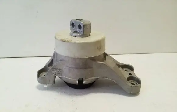 Mercedes-Benz GLC C254 Engine mount bracket A2542401600