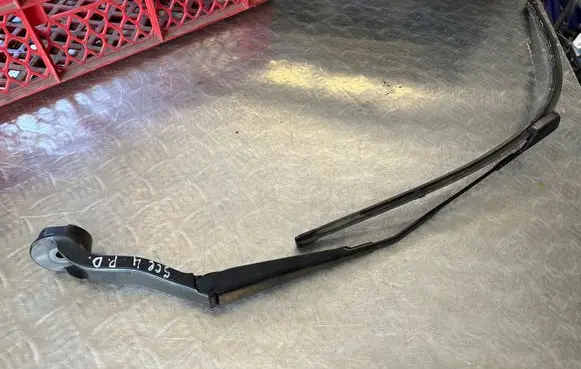 Renault Scenic IV - Grand scenic IV Front wiper blade arm 288862150R