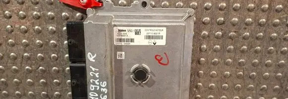 Renault Clio IV Engine control unit/module S25053636 237109221R 237105499R