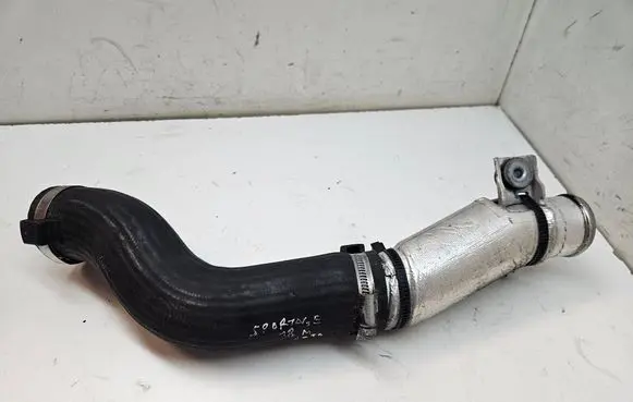 Intercooler hose/pipe