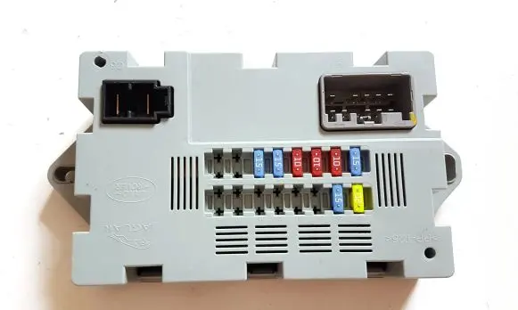 Land Rover Discovery Sport Fuse module CPLA14Q073AA