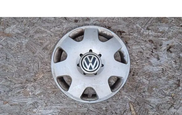 Volkswagen Lupo R17 wheel hub/cap/trim 6Q0601147M