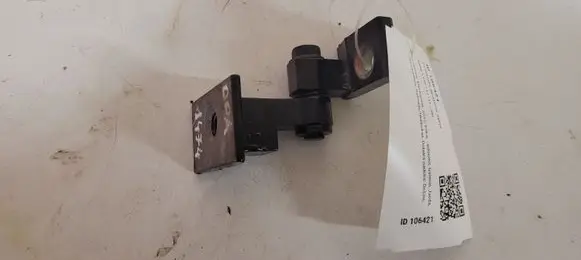BMW 1 F20 F21 Front door lower hinge A047058 7246068
