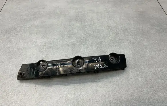 Nissan X-Trail T32 Front bumper mounting bracket 622234CL0A