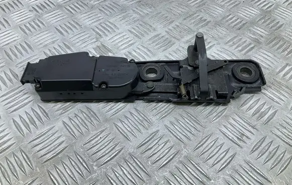 Volkswagen Eos Tailgate/trunk/boot lock/catch/latch 1Q0827383B