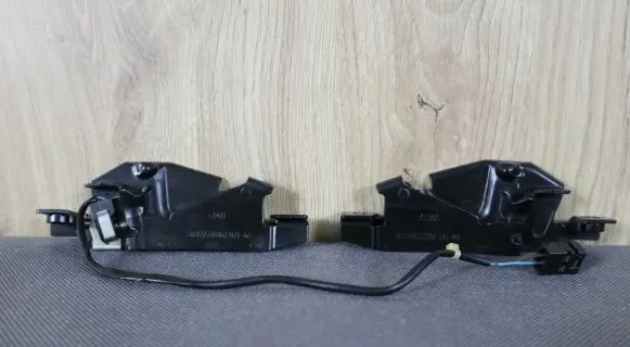 Mercedes-Benz SLK R170 Convertible roof lock latch cylinder 1707900177 A1707900177 A1707900277