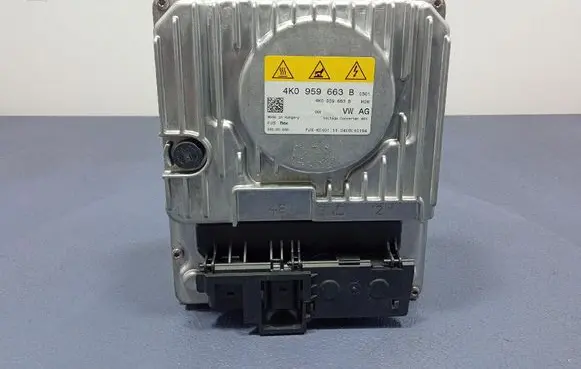 Audi Q7 4L Voltage converter inverter 4K0959663B