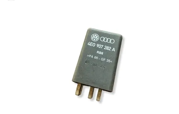 Audi A6 S6 C6 4F Glow plug pre-heat relay 4E0907282A